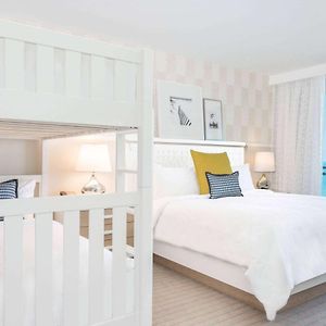 Zimmer mit Kingsize-Bett